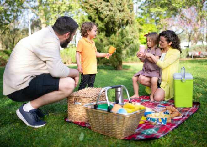 How to Plan a Simple Picnic at a Local Park